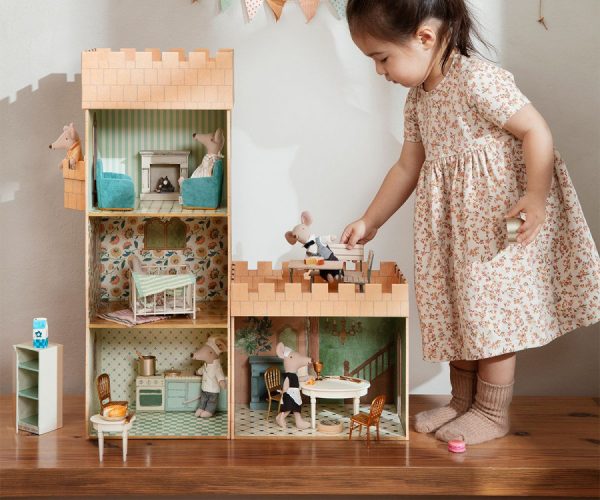maileg dining table mouse toy