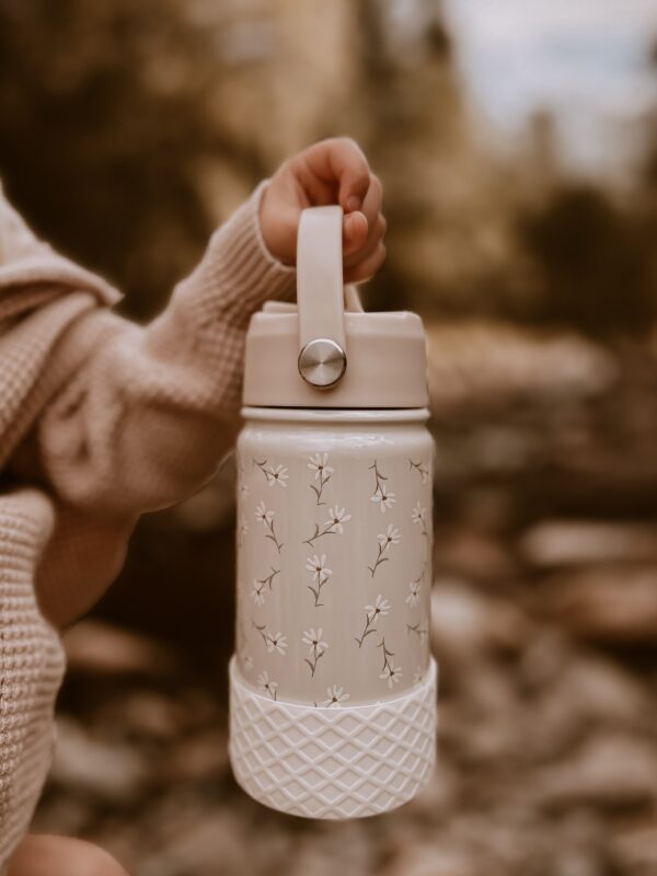 water bottle little daisy