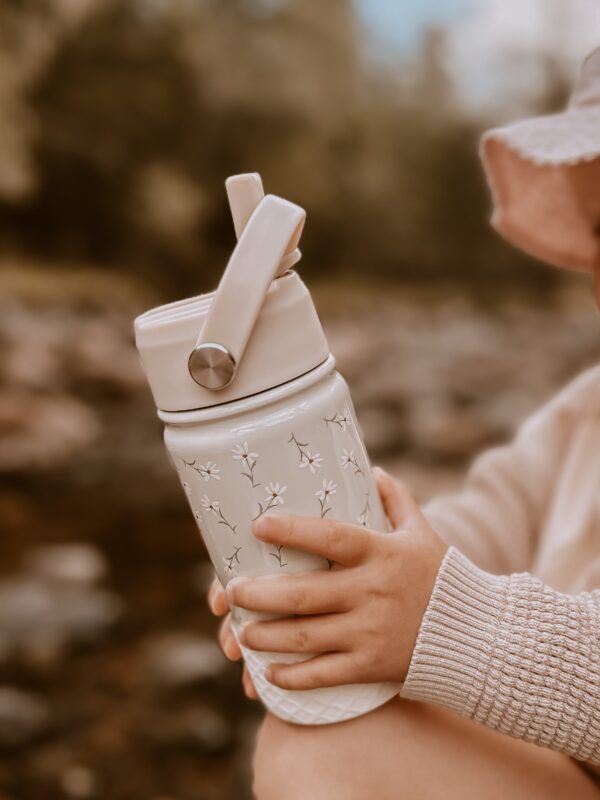 water bottle little daisy