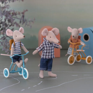 maileg tricycle mouse big brother with bag