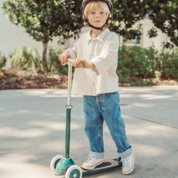 banwood scooter green look1