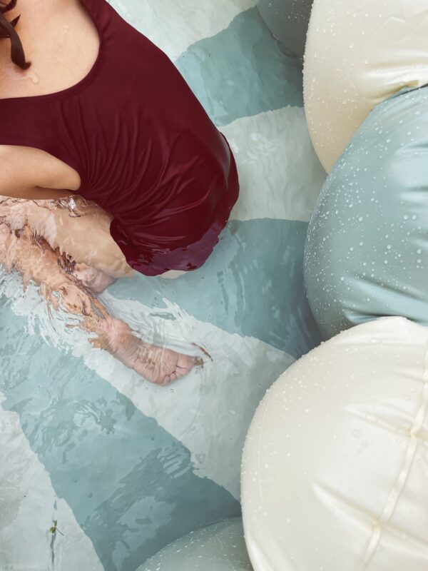 calile henry pool look4