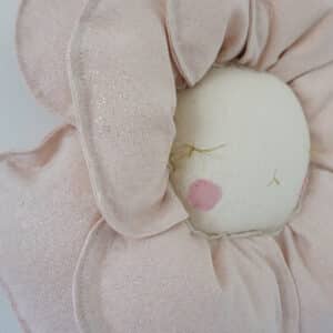 flower head kids wall decor pink gold