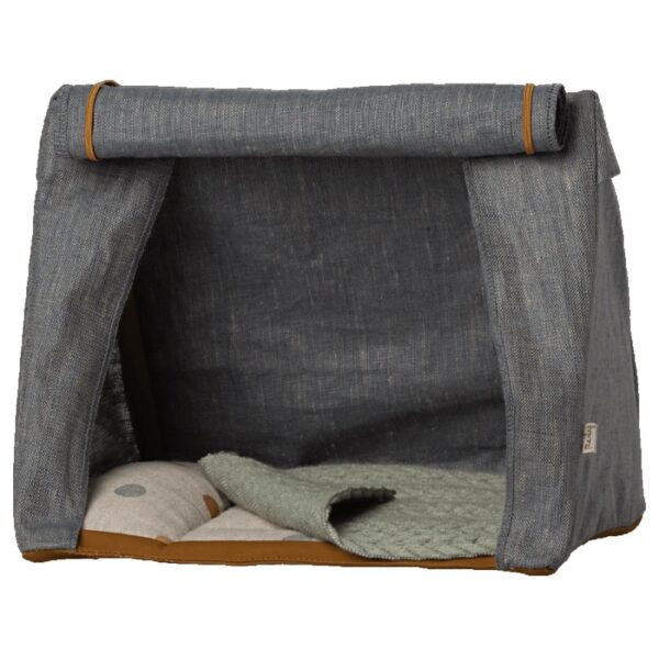 happy camper tent mouse