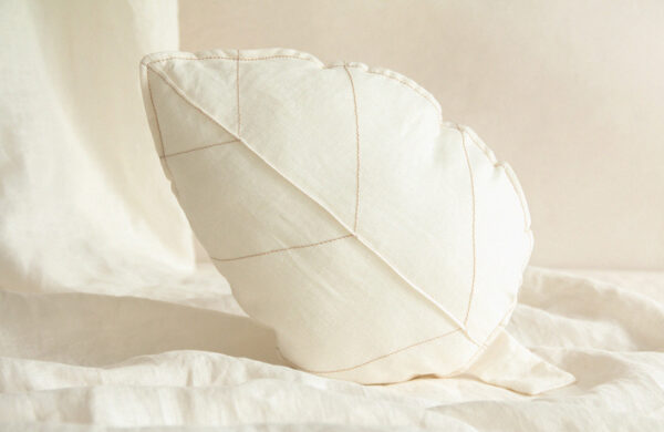 lin francais leaf cushion off white