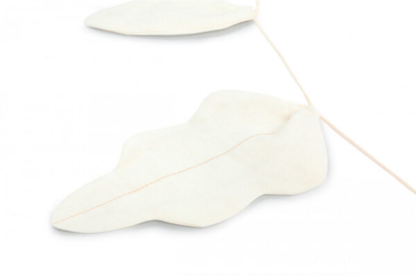 lin francais leaf garland off white