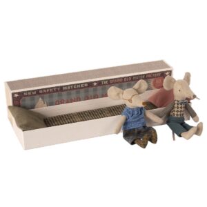 maileg beach mice chair set toy look