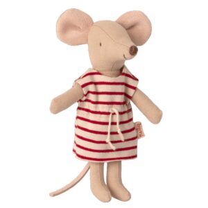 maileg big sister mouse in matchbox look 2
