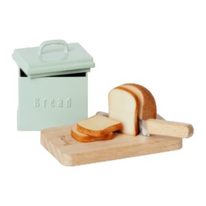 maileg bread box with cutting board knife