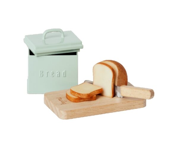 maileg bread box with cutting board knife