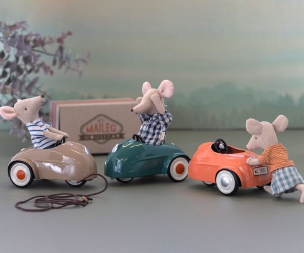 maileg mouse car coral