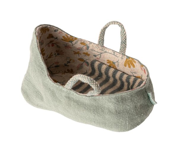 maileg carry cot dusty green mint look1