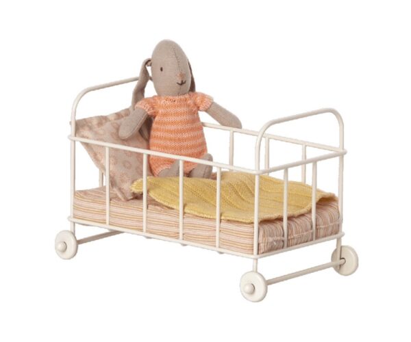maileg cot bed micro rose look