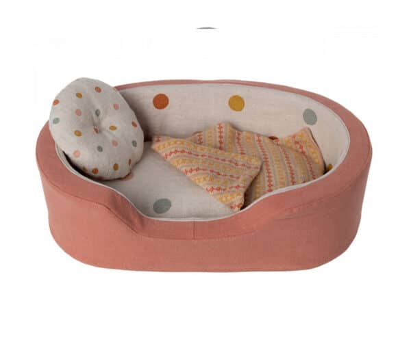 maileg dog basket coral