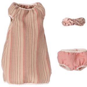 maileg medium mouse toy nightgown look