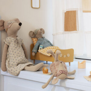 maileg medium mouse toy nightgown look1