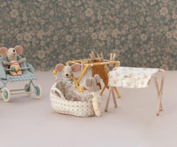 maileg nursery table baby mouse rose
