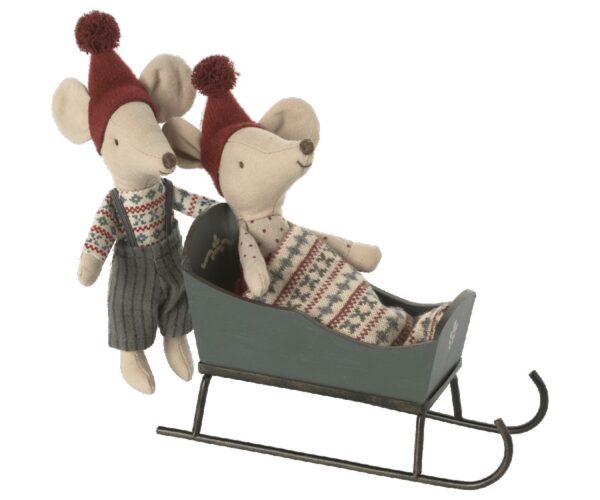 maileg sleigh mouse look