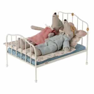 maileg mouse bed off white