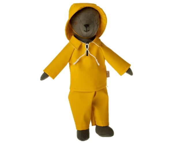 rainwear with hat teddy dad look