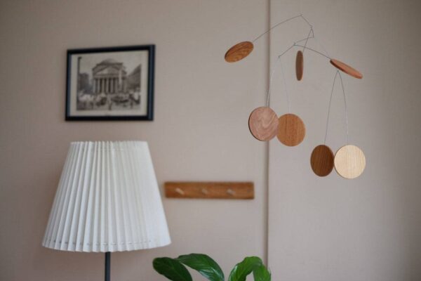 shanyn wood hanging kinetic mobile look1