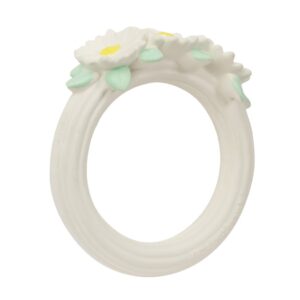 teething ring daisy chain look3