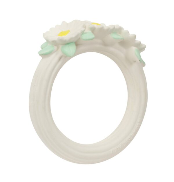teething ring daisy chain look3