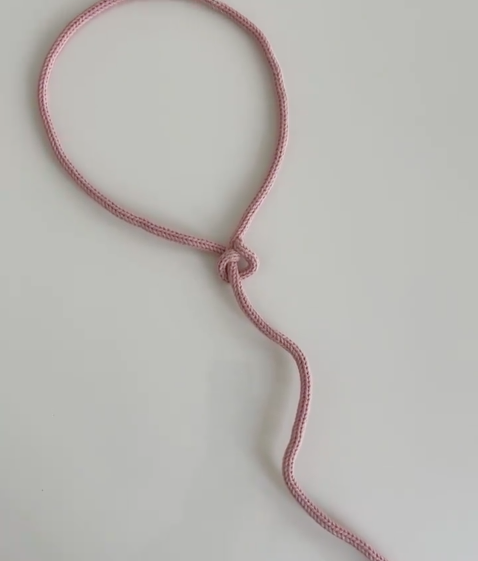 wire balloon decor blush