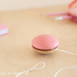wooden yoyo pink look3