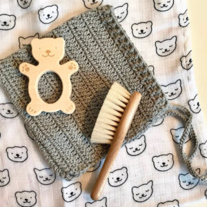 baby hair brush heart