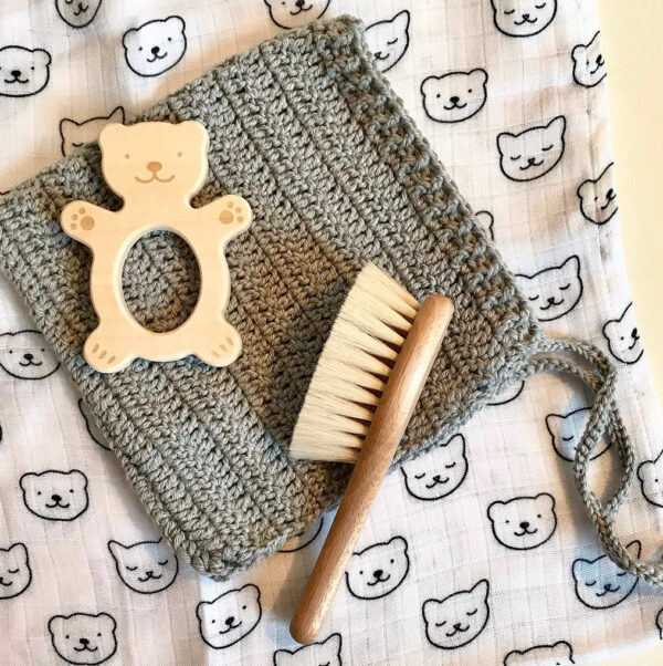 baby hair brush heart