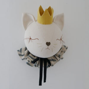 cat head kids wall decor yellow crown