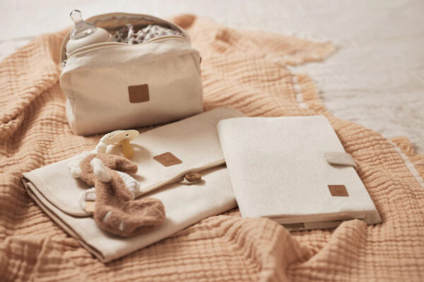 changing pad with storage pockets twill natural