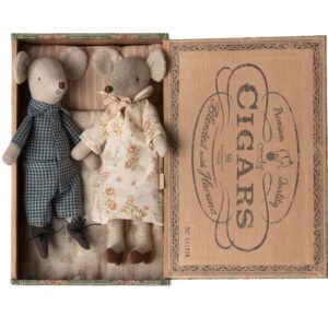 maileg grandma and grandpa mice in cigarbox