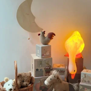 lamp duck looking down