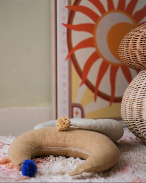 moon cushion camel