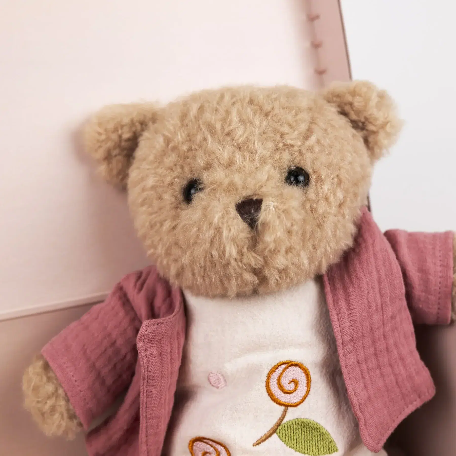 morrissette with clothes