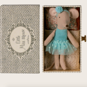 dance mouse in daybed, little sister