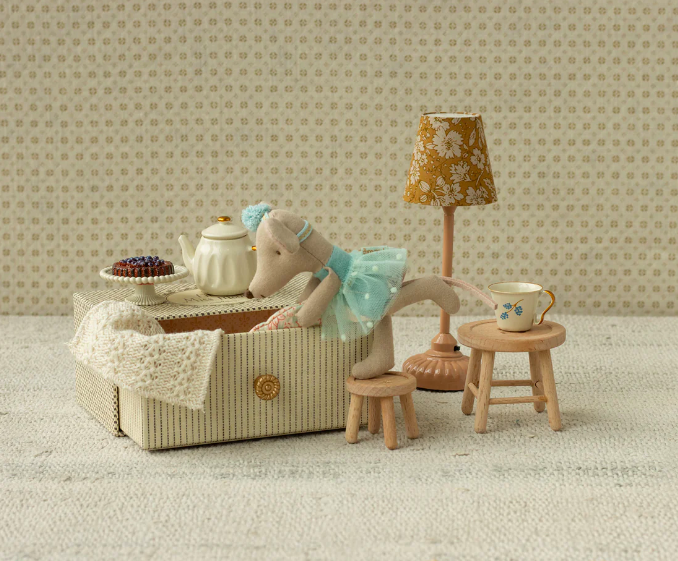 dance mouse in daybed, little sister