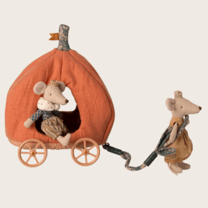 maileg pumpkin carriage mouse
