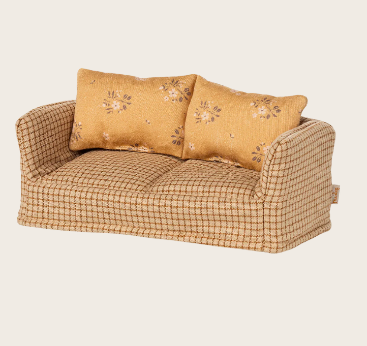 maileg couch mouse mable