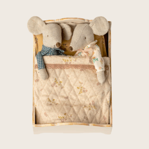 maileg bed mouse off white