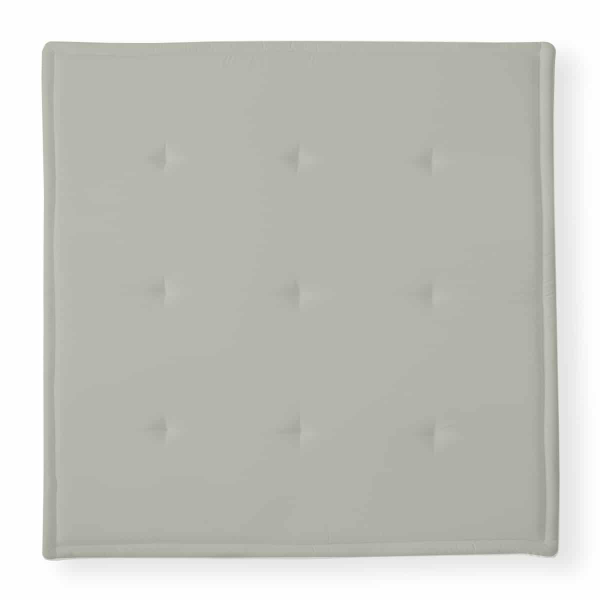 tami playmat farrow